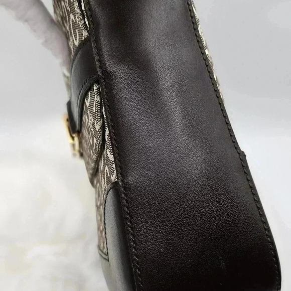 Celine Toile Carriage Leather Shoulder Bag - Picture 7 of 17